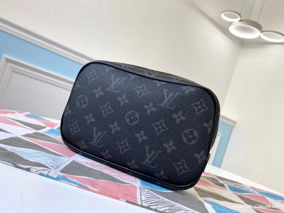 Official oldcobbler PM POUCH TOILETRY LOUIS VUITTON 0707